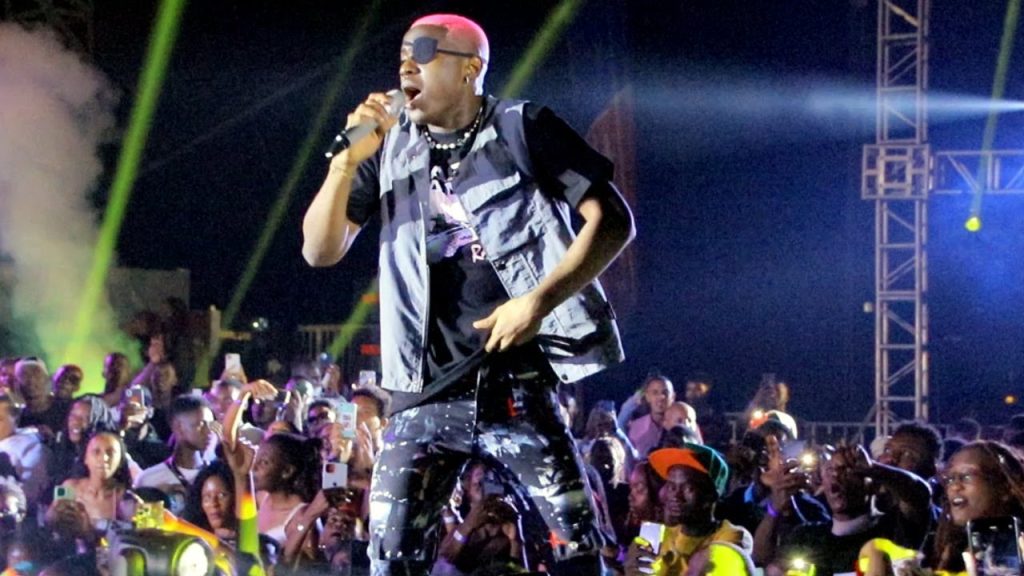 The energetic Afro singer Rugar performing on stage - The Nation Digest News